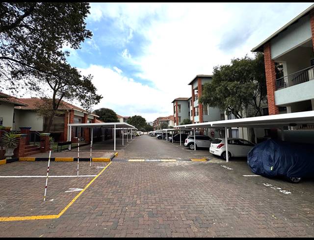 3 BEDROOM APARTMENT FOR SALE IN ACACIA